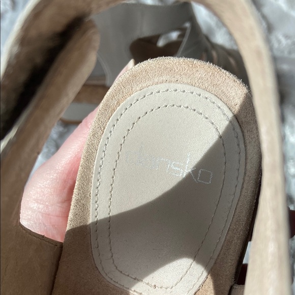 Dansko Off White Wedge Sandals - Picture 4 of 7